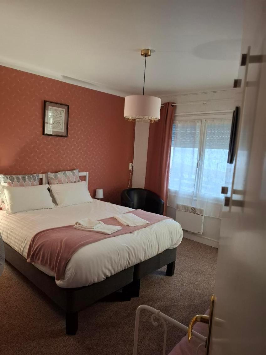 Le Crist'Al, Hotel Familial, Climatise, En Front De Mer Saint-Georges-de-Didonne Habitación foto
