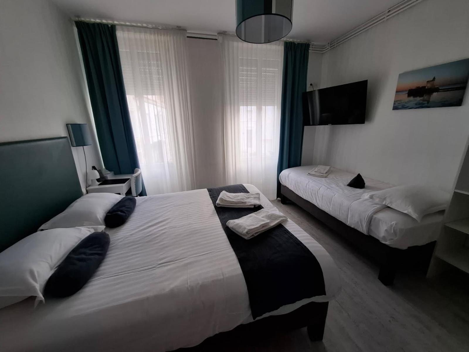Le Crist'Al, Hotel Familial, Climatise, En Front De Mer Saint-Georges-de-Didonne Habitación foto